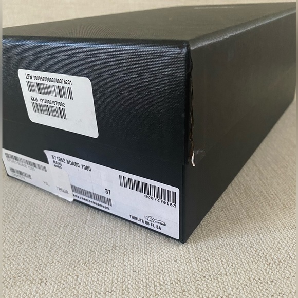 TRIBUTE FLAT SANDALS IN SMOOTH LEATHER - Picture 7 of 8